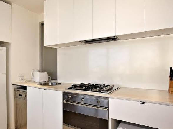 Astra Apartments Melbourne Bagian luar foto